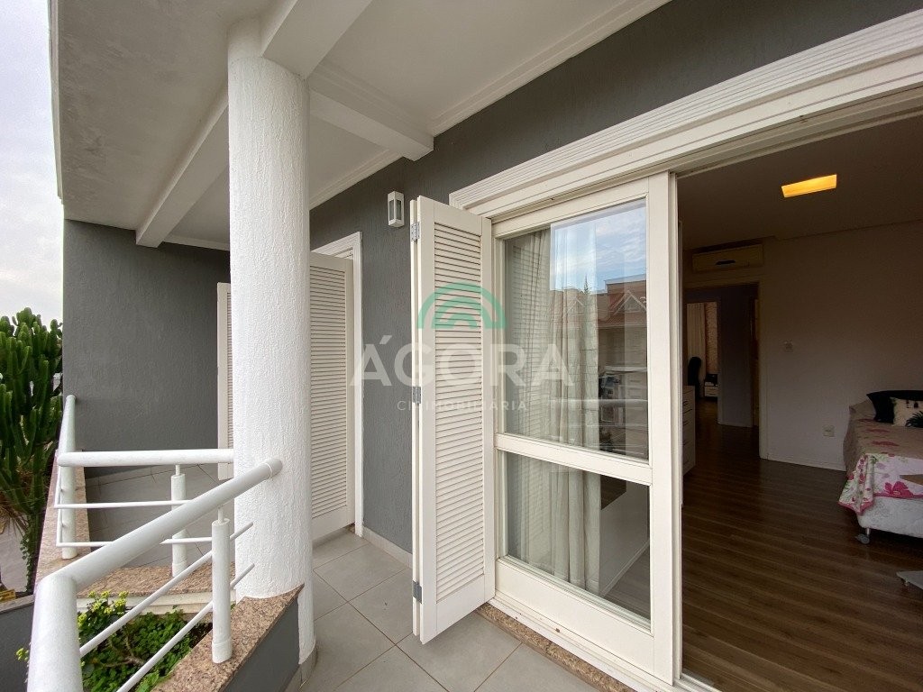 Gallery 01