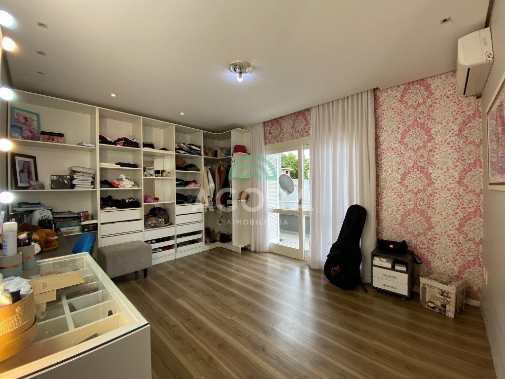 Gallery 01