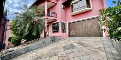 Home in Metric Way