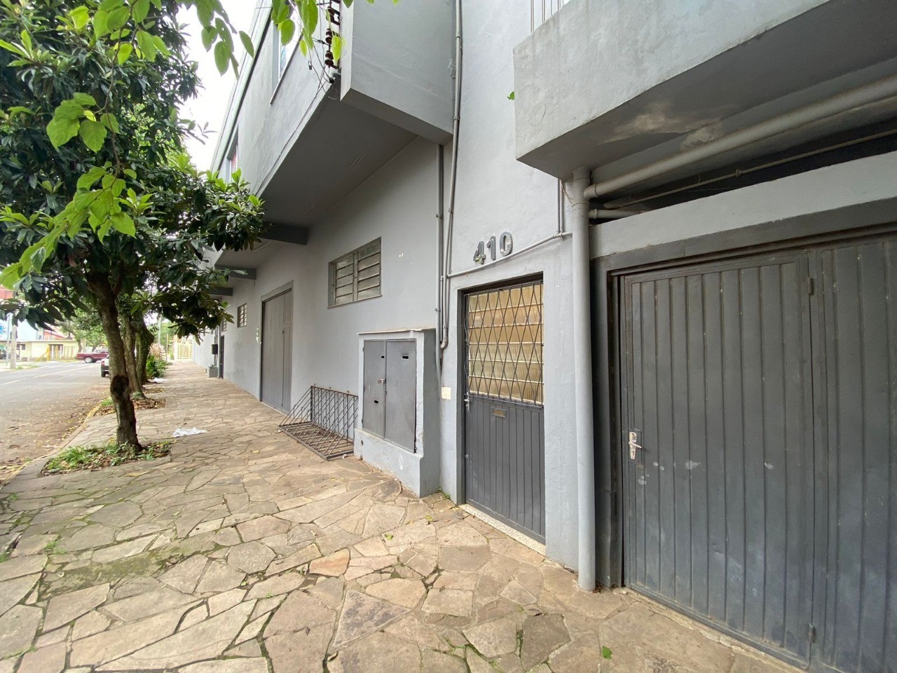 Gallery 01