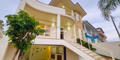 Home in Metric Way