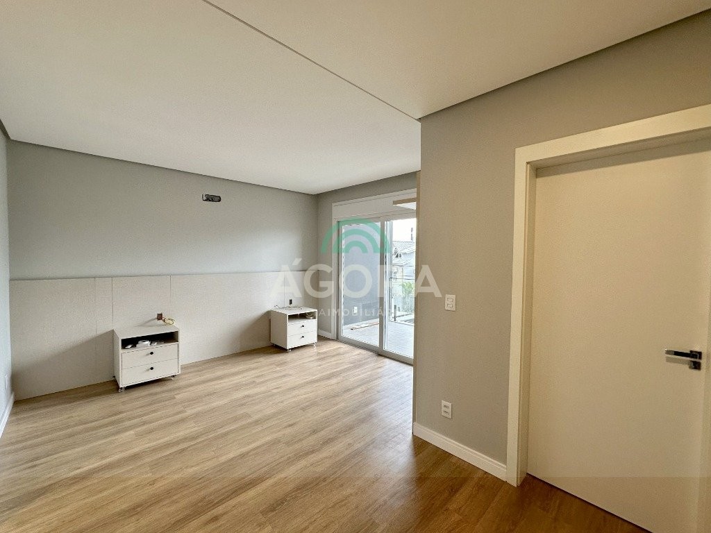 Gallery 01