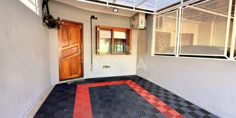 Home in Metric Way