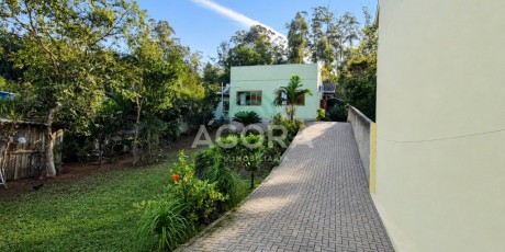 Home in Metric Way