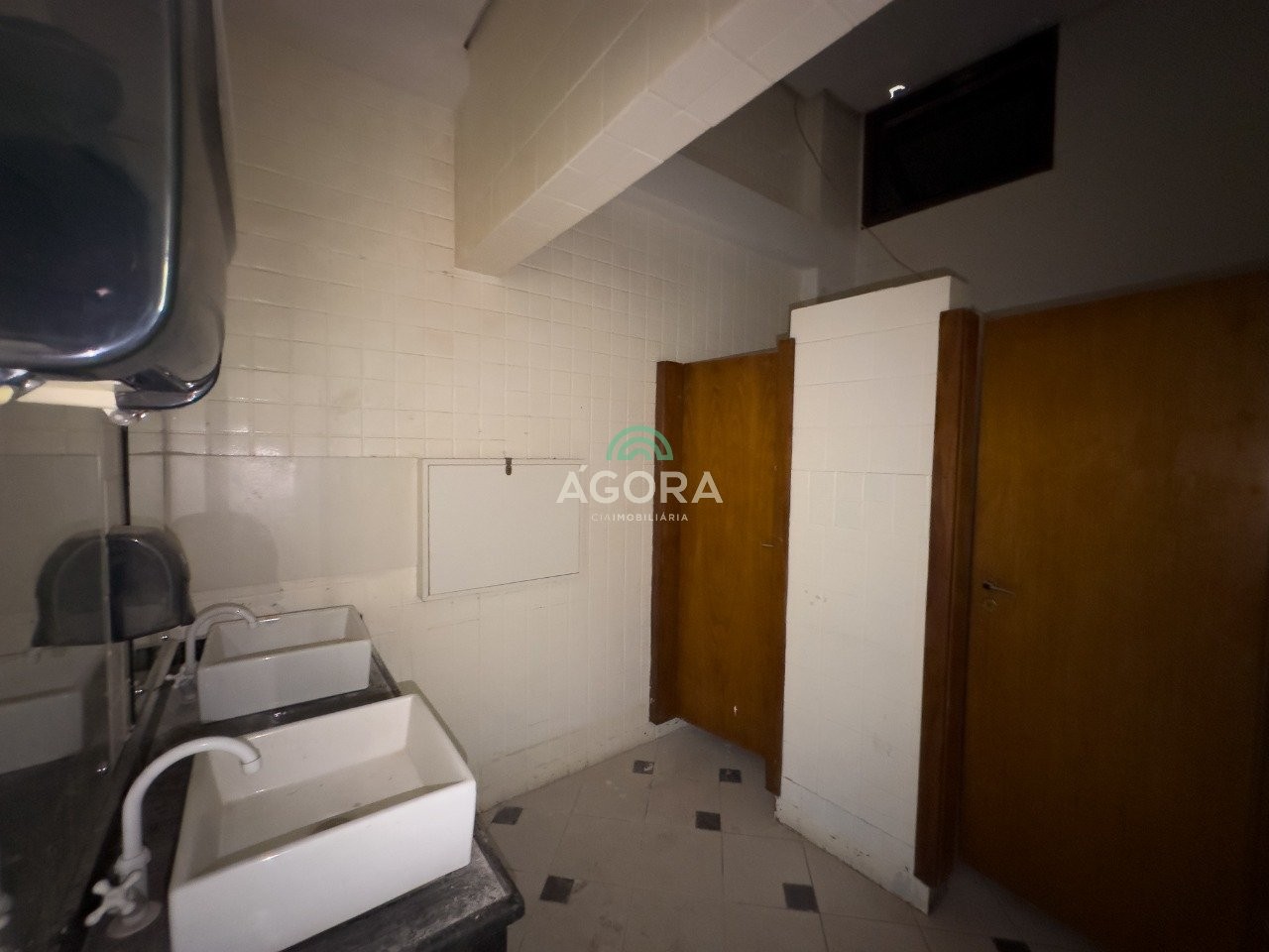 Gallery 01