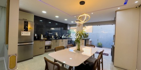 Home in Metric Way