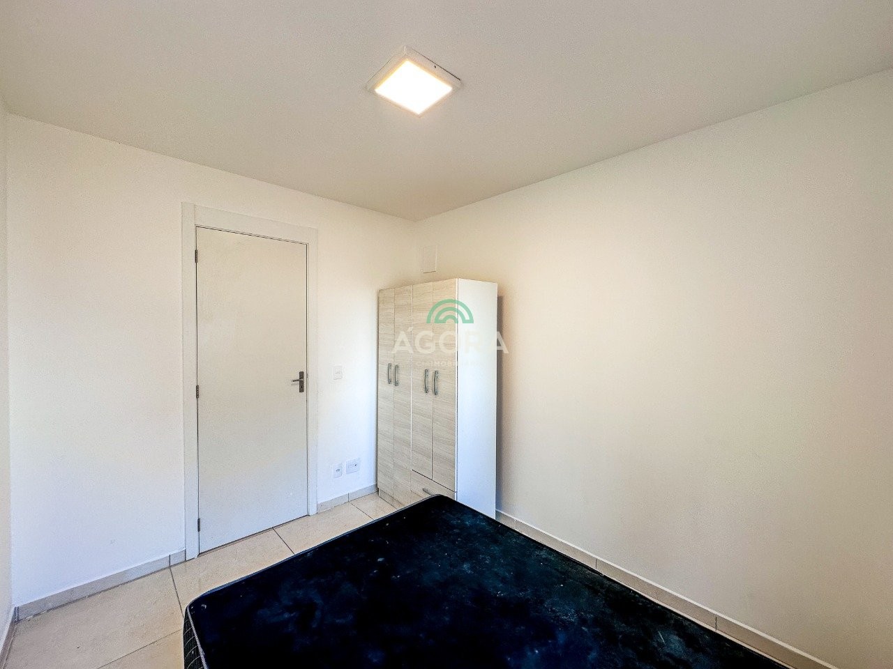 Gallery 01