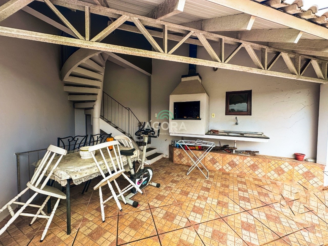 Gallery 01