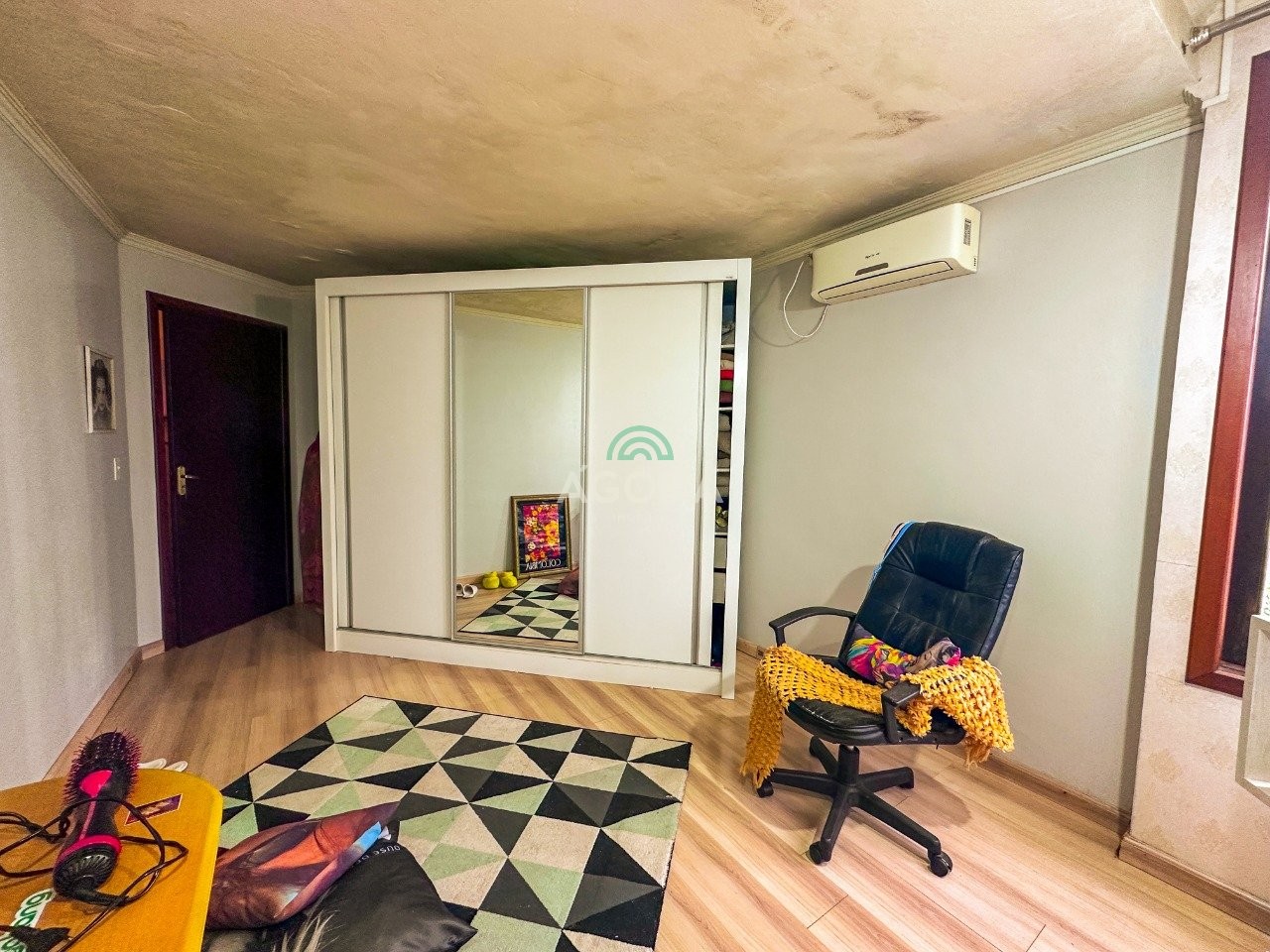 Gallery 01