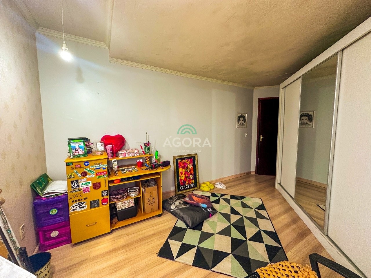 Gallery 01