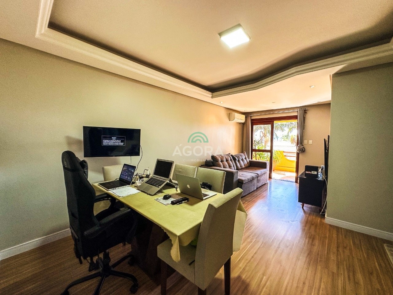 Gallery 01