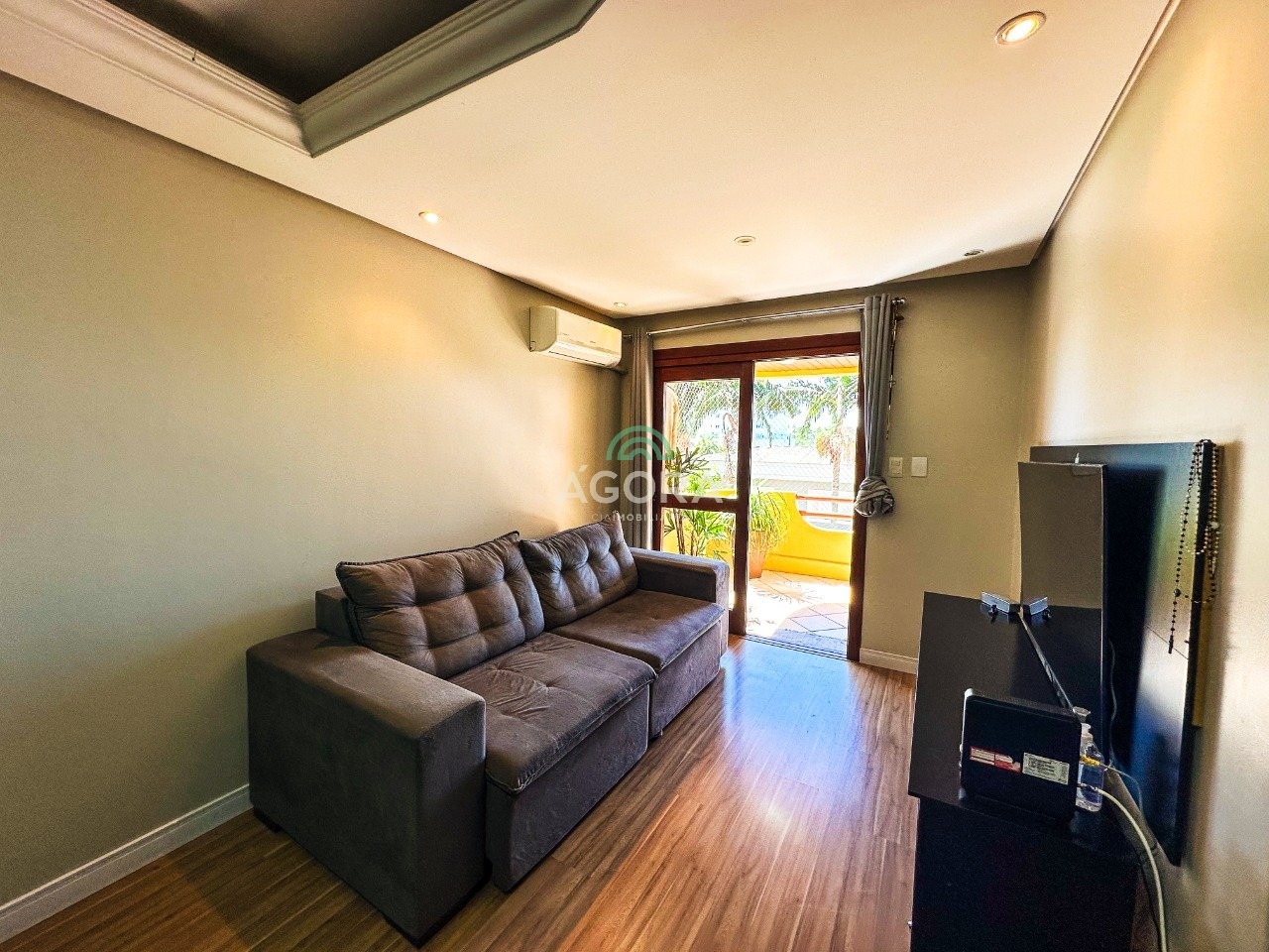 Gallery 01