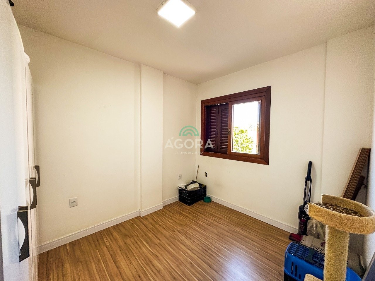 Gallery 01